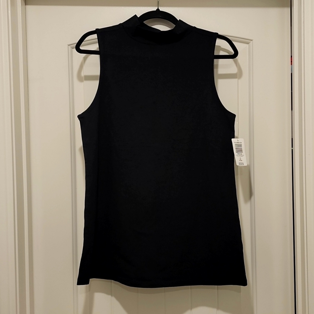 NWT Torrid Mock turtleneck top sz2